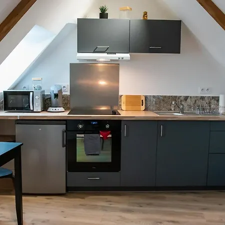 Confortable T1bis rénové, au cœur d'un bourg calme La Chapelle-Neuve  Esterno foto