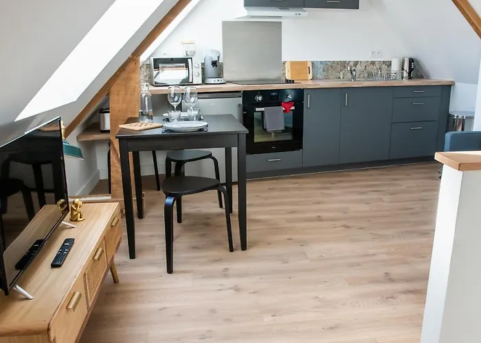 Confortable T1Bis Renove, Au Coeur D\'Un Bourg Calme